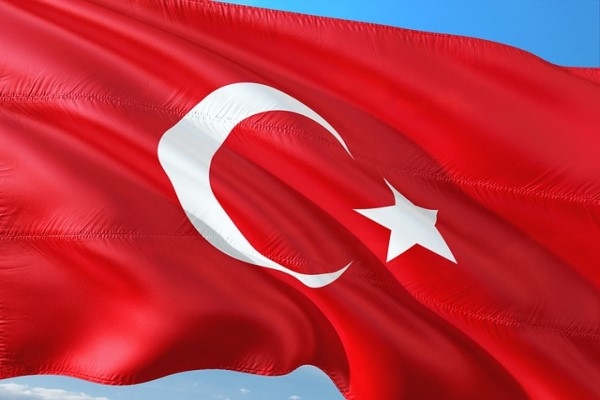 Manisa’da trafik kazasında yaralanan polis memuru Hatice Ünal şehit oldu