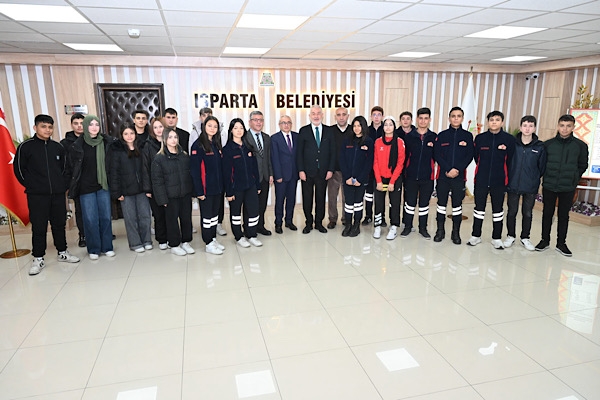 Öğrencilerden Başkan Başdeğirmen’e ziyaret