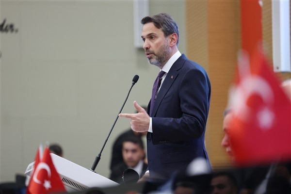 Bayraktar, Cumhurbaşkanı Erdoğan'ın Aşkabat ziyaretine eşlik ettiklerini bildirdi