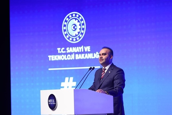 Kacır: Türkiye, SİHA ve mühimmat çeşitliliğinde dünya lideri