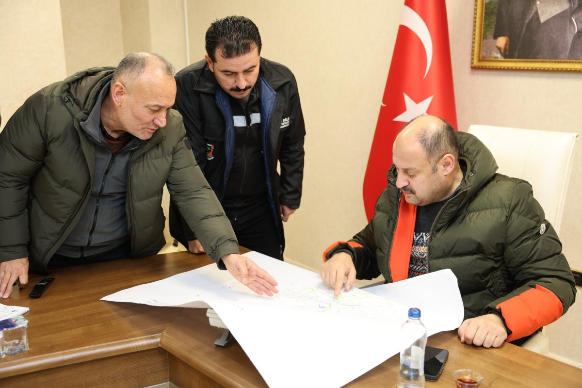BAŞKAN GÜLPINAR: “ÖNCELİĞİMİZ KIRSALDAKİ KAPALI YOLLARIN AÇILMASI”