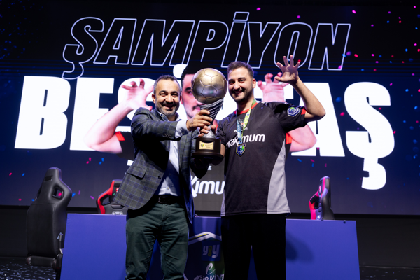Yaay eTürkiye Kupası'nda şampiyon Beşiktaş oldu