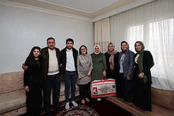 Gaziantep’te &Prime;Bir Umut Bir Can&Prime; Projesi kapsamında aile ziyareti yapıldı