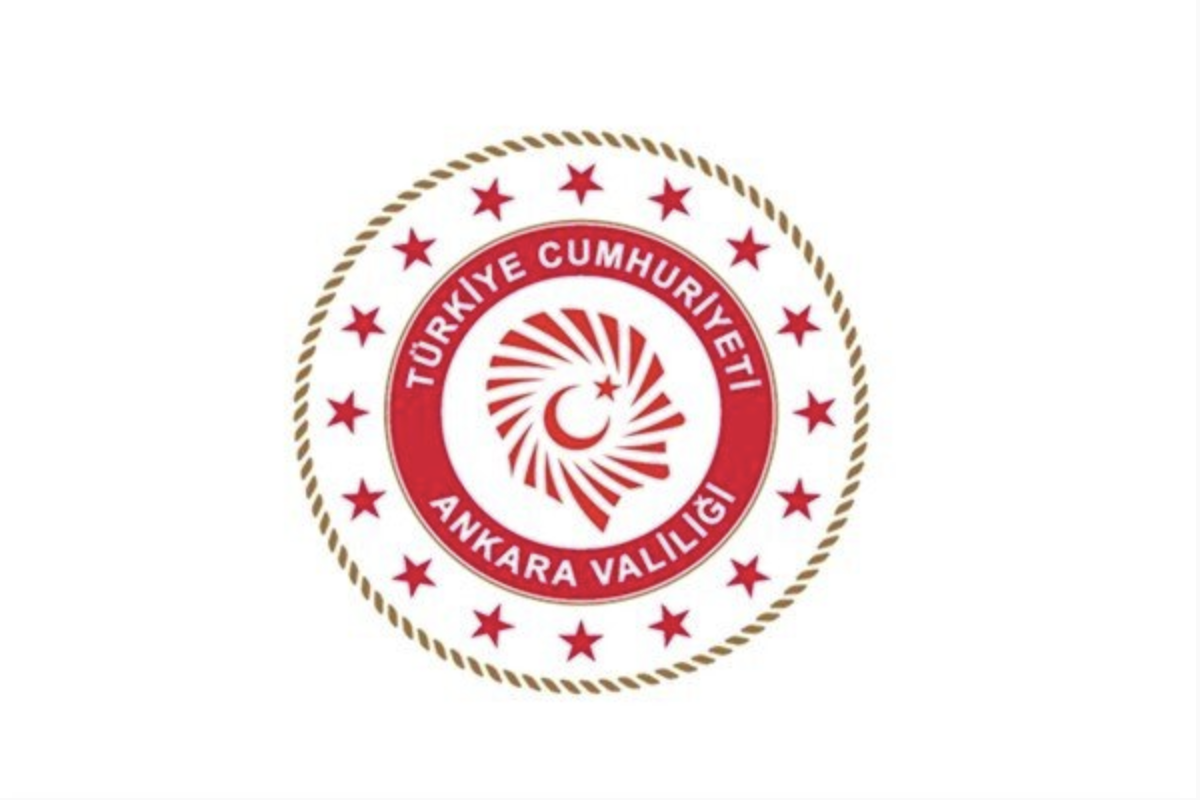 Vali Şahin, Geleneğin Yaşayan Yüzü Sergisi’ne katıldı