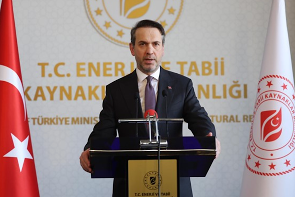 Bakan Bayraktar, Mersin’de enerji yatırımlarını değerlendirdi