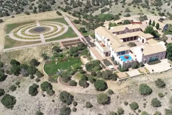 New Mexico, Epstein'ın Zorro Çiftliği ile ilgili ceza soruşturmasını yeniden başlatıyor