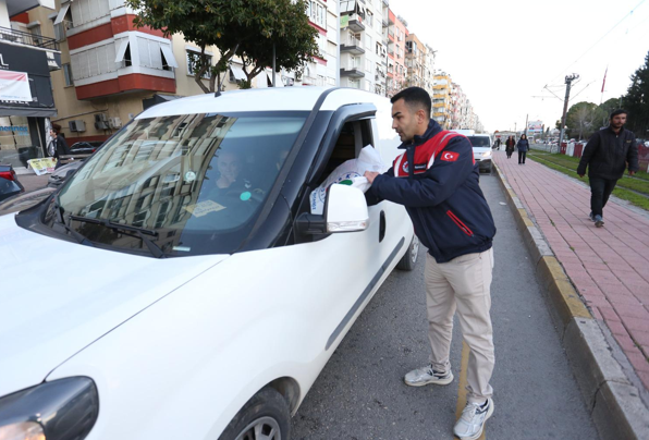 Kepez Belediyesi'nden iftariyelik kumanya