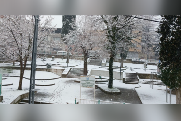 Bursa’da kar yağışı
