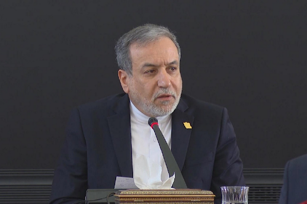 Arakçi: Diplomasiyi bozmak isteyenler amaçlarına ulaştılar