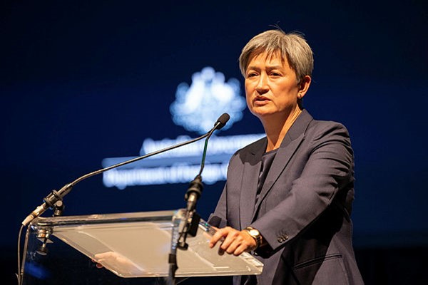 Avustralya Dışişleri Bakanı Wong’dan İran’a kınama mesajı
