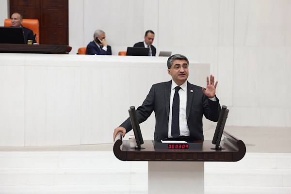 Ekmen’den Adalet Bakanı Gürlek’e &Prime;Lahey Sözleşmesi&Prime; önergesi