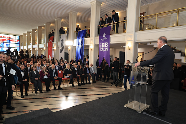 İstanbul'dan Kadın Destek Hattı ve Kadına Yönelik Koruyucu Hizmetler İş Birliği Protokolü