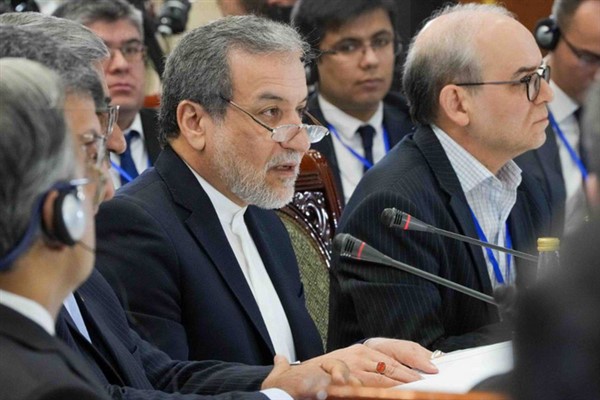 Araghchi, Nahçıvan’a füze atıldığı iddialarını reddetti
