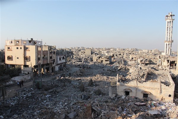 İsrail'in Beyrutta'ki bir otele düzenlediği saldırısında 4 kişi öldü