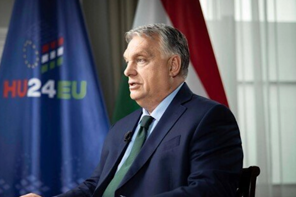 Orban: Paramız, egemenliğimiz, geleceğimiz bizimdir