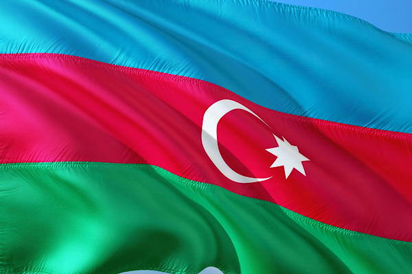 Azerbaycan Savunma Bakanı’ndan helikopter kazası taziyesi