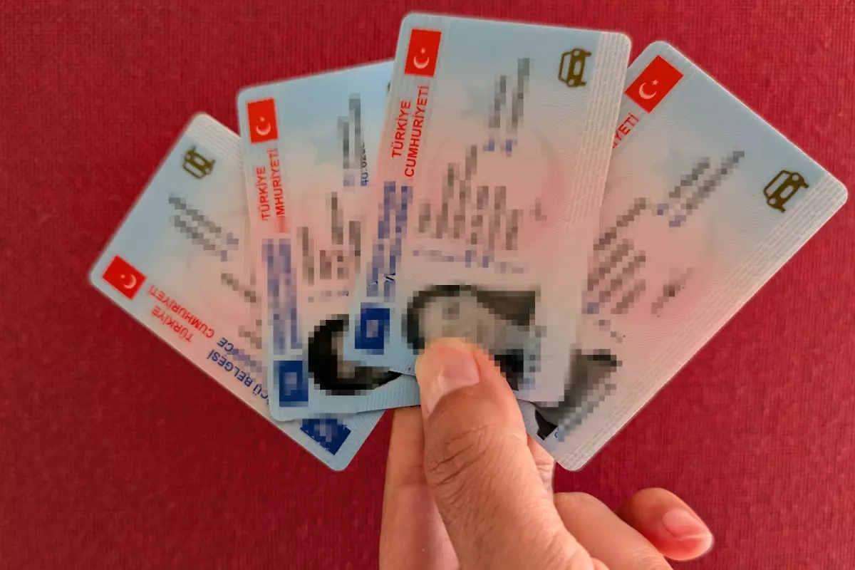 Direksiyon başında sık hata yapanlar yandı! Ehliyete el konulacak