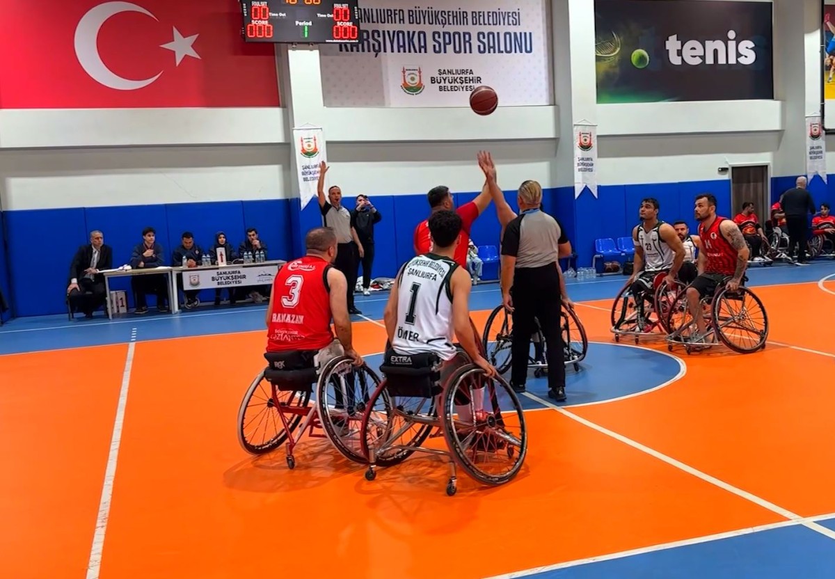 GÜNEYDOĞU DERBİSİNİN KAZANANI ŞANLIURFA BÜYÜKŞEHİR OLDU   TRİBÜNLER DOLSUN ÇAĞRISI KARŞILIK BULDU