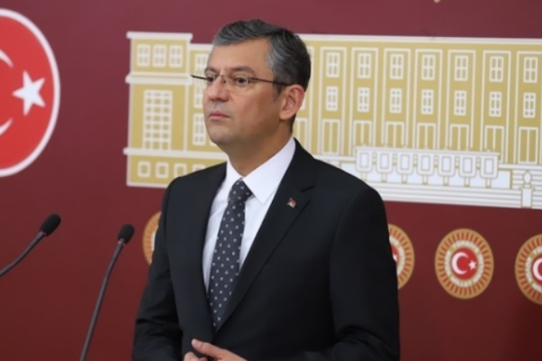 CHP Genel Başkanı Özel'den Avukatlar Günü mesajı