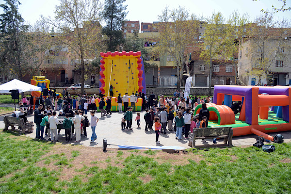 Diyarbakır’da &Prime;Sokakta Spor Şenliği&Prime; başladı