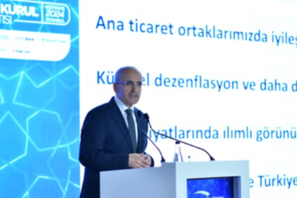 Şimşek: Turizm gelirleri ilk çeyrekte artış gösterdi