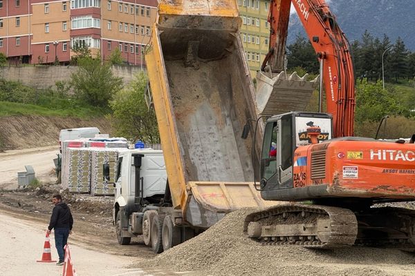 Çetinkaya: Karabük'ün çehresini değiştirecek yaşam alanı oluşturuyoruz