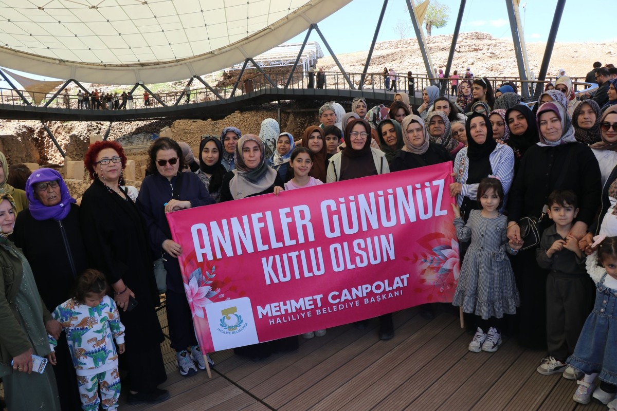 HALİLİYE’DEN TARİHİN SIFIR NOKTASINA ANNELER GÜNÜ GEZİSİ