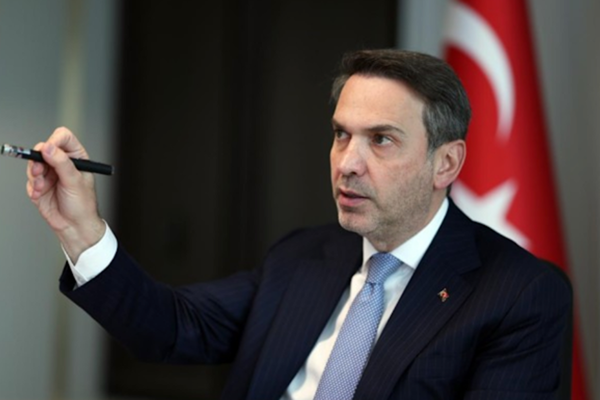 Bayraktar: Türkiye, dışa bağımlılığı bitirdiği anda güçlü bir ülke haline gelecektir
