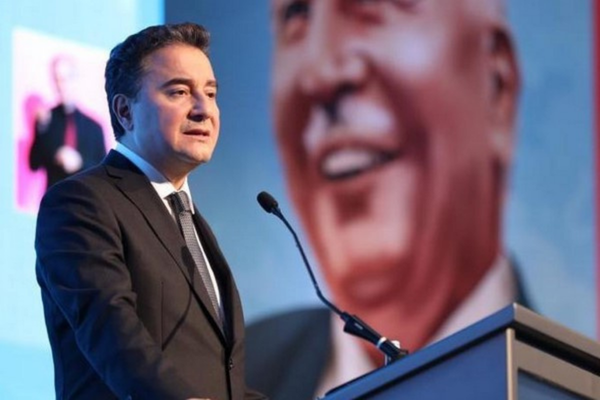 Babacan: Asgari ücretliye yüzde 8 ara zam yapılmalı