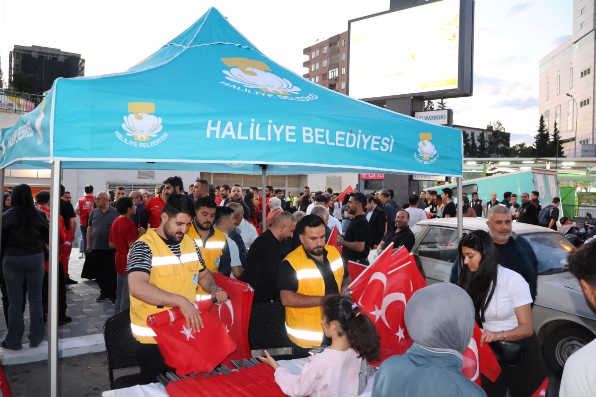 HALİLİYE MEHTERANI 19 MAYIS KORTEJİNE DAMGA VURDU