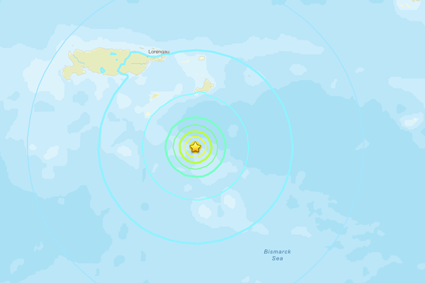 Papua Yeni Gine’de deprem