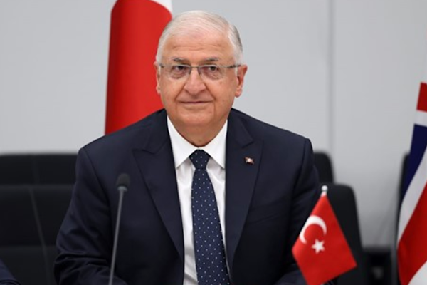 Bakan Güler, Polonyalı mevkidaşı Grodecki ile görüştü