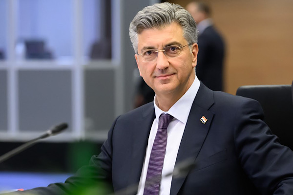 Plenkovic’ten Letonya’nın yeni Başbakanı Kulbergs'e tebrik mesajı