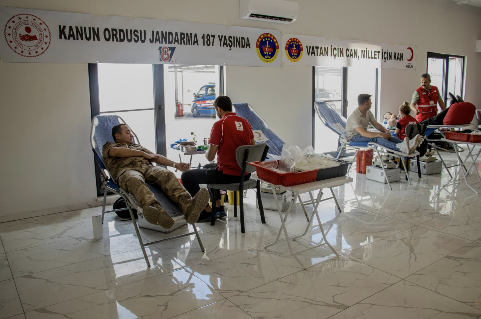 Jandarma’dan 187. kuruluş yıl dönümünde Kızılay’a kan bağışı
