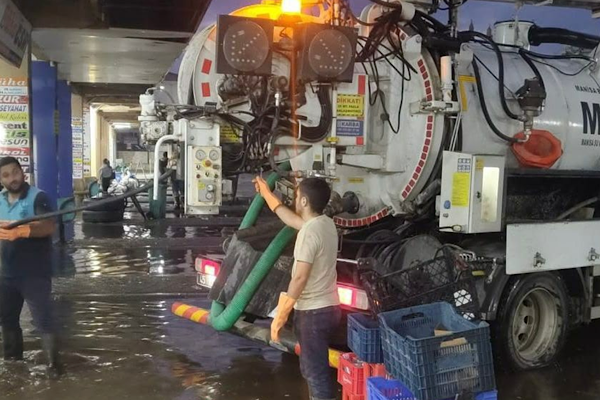 Manisa'da sel mağdurlarına destek