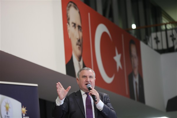 Bakan Bak’tan Dünya Şampiyonası'nda 50 madalya kazanan sporculara tebrik