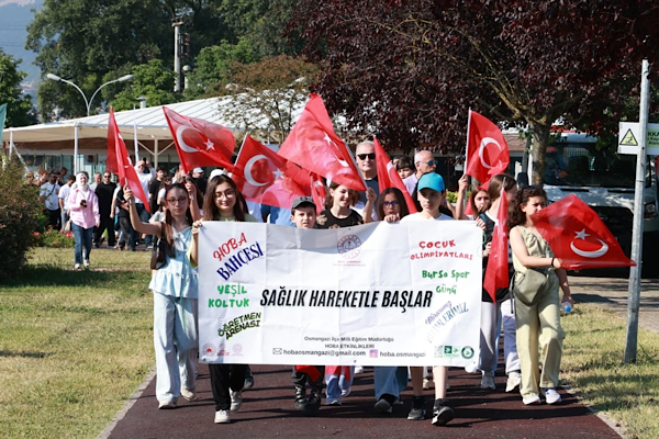 Osmangazi'de başarılı öğrenci ve öğretmenlerle anlamlı buluşma