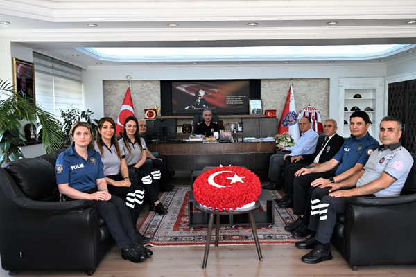 Batman’da &Prime;Özel Güvenlik Haftası&Prime; kapsamında Vali Canalp’e ziyaret