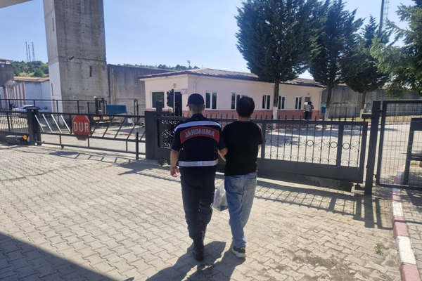 Kocaeli'de hakkında 13 yıl 6 ay hapis cezası bulunan şahıs yakalandı