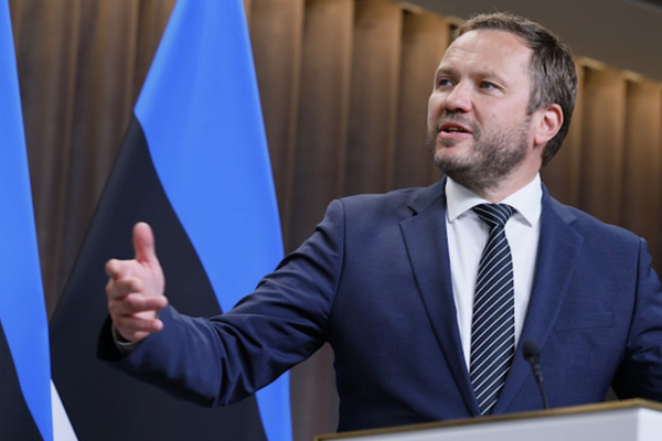 Tsahkna: Ukrayna'nın uzun menzilli saldırıları Rusya'nın savaş maliyetini artırıyor