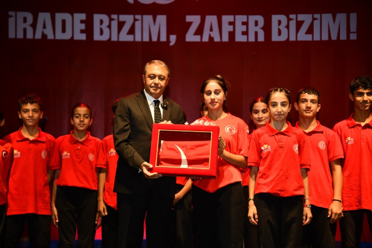 ŞANLIURFA'DA 15 TEMMUZ DEMOKRASİ VE MİLLÎ BİRLİK GÜNÜ ETKİNLİKLERİ DÜZENLENDİ