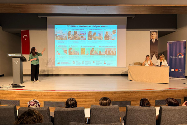 Kepez’de &Prime;Geleceğin Meslekleri&Prime; söyleşileri düzenlendi