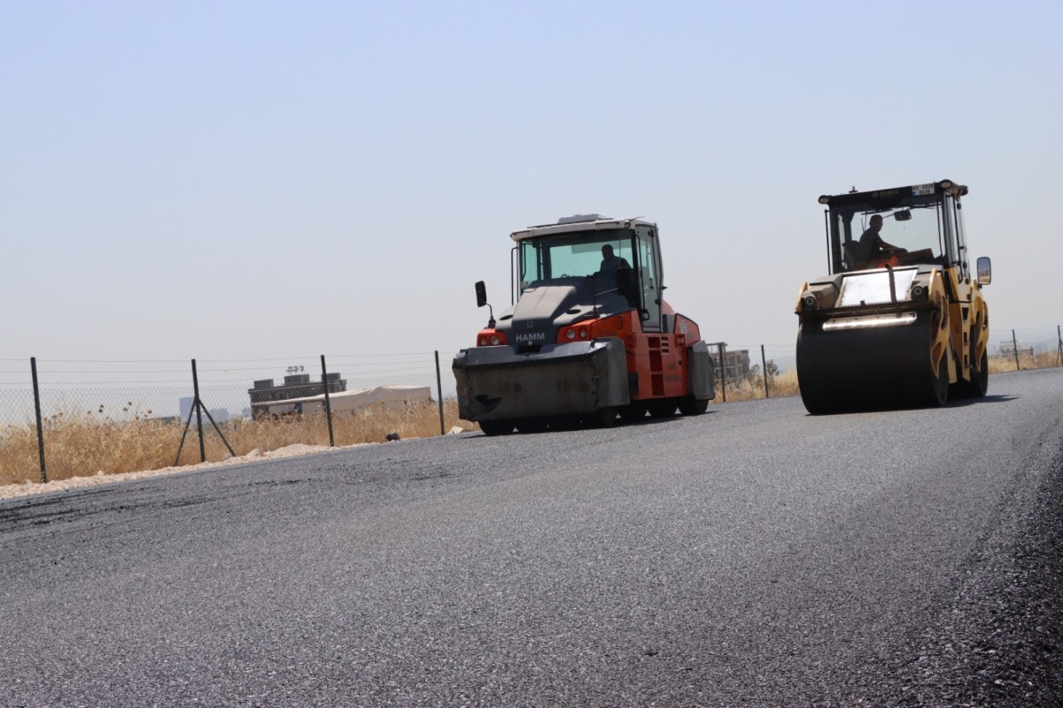SEYRANTEPE’DE YENİ YOL ÇALIŞMASIYLA ULAŞIM RAHATLIYOR