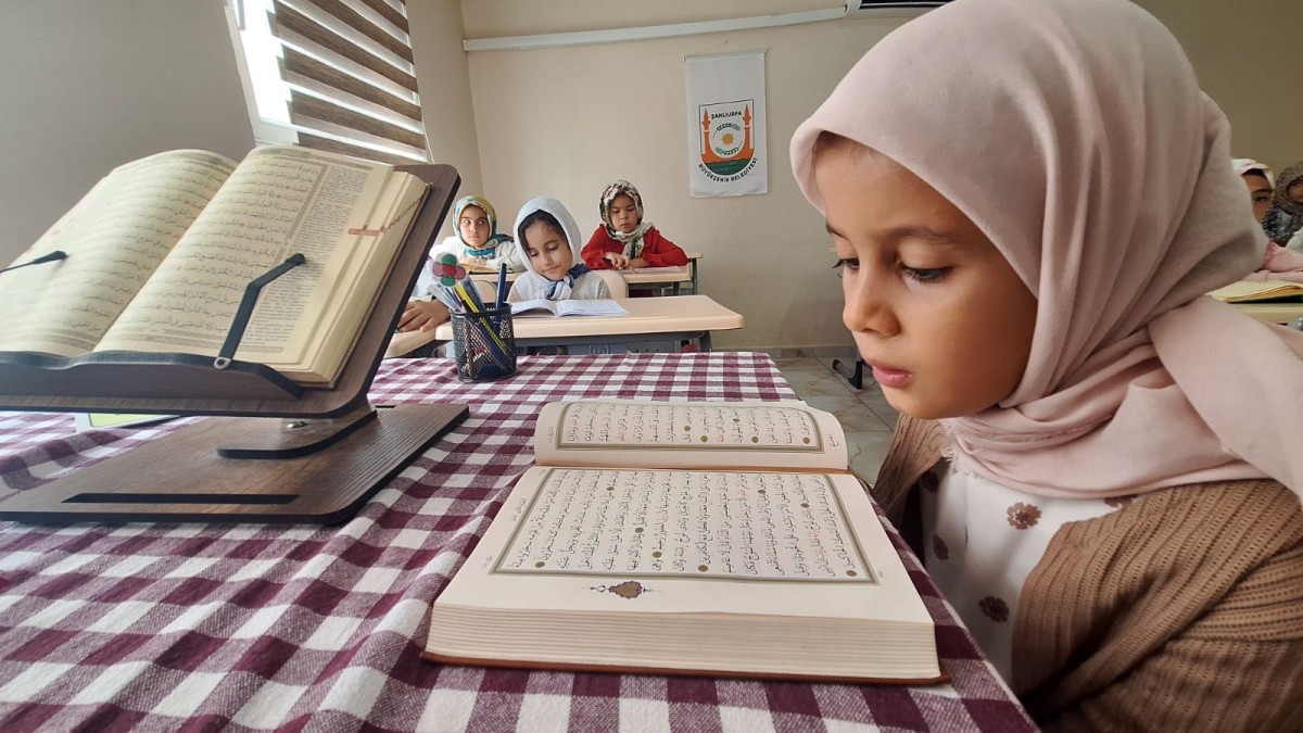 ŞANLIURFA’DA ÇOCUKLAR YAZ TATİLİNİ KUR’AN-I KERİM ÖĞRENEREK DEĞERLENDİRİYOR