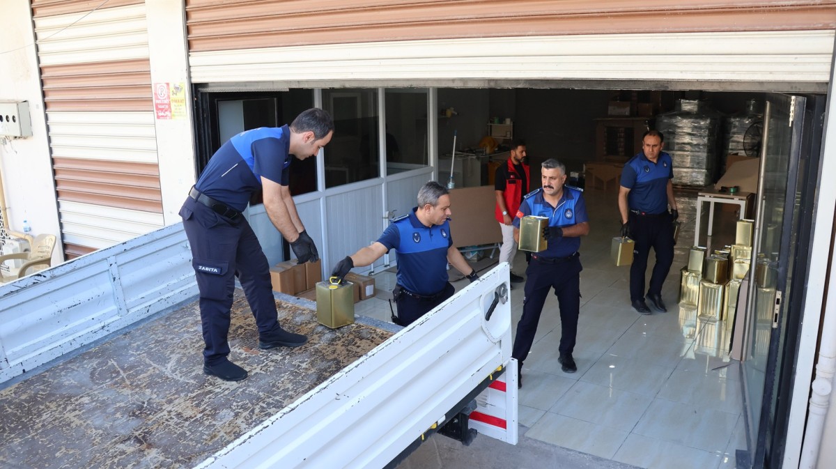 HALİLİYE BELEDİYESİ’NDEN DENETİM: 875 KİLO SADE YAĞA EL KONULDU