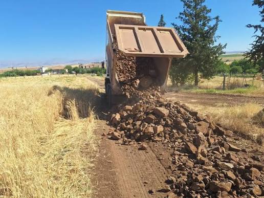 : BÜYÜKŞEHİR’DEN SİVEREK KEÇİBURÇ’TA YOL YENİLEME ÇALIŞMASI