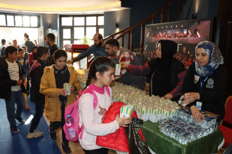 180 BİN ÖĞRENCİ SİNEMA İLE BULUŞTU