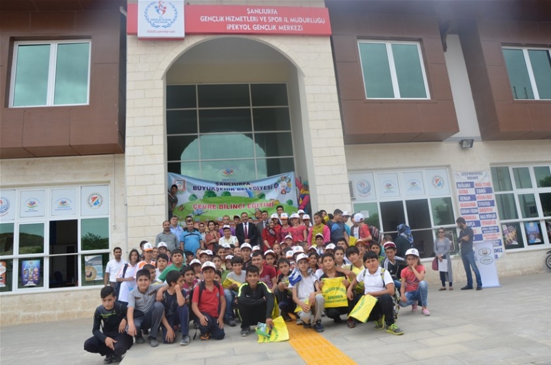 31 MAYIS DÜNYA SİGARASIZ GÜNÜNDE GENÇLERE SİGARA SEMİNERİ VERİLDİ