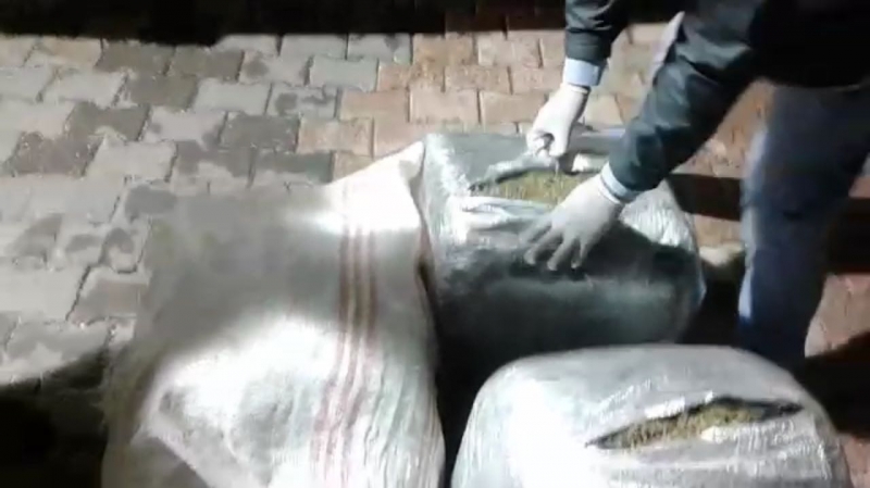  54,5 KG ESRAR ELE GEÇİRİLDİ