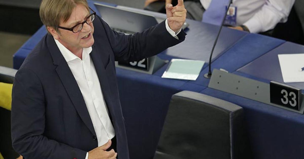 Liberal Şerit Başkanı Verhofstadt AP toplantısında Çipras'a çattı